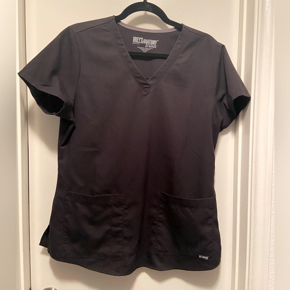 Black Grey’s Anatomy 2 Pocket Scrub Top, size M